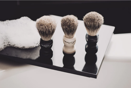 ESSENTIAL GUIDE: HOW TO USE A SHAVING BRUSH