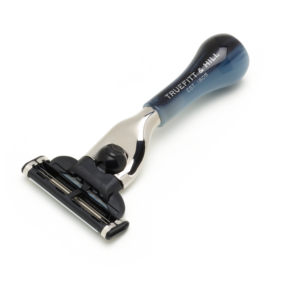 TRAVEL RAZORS